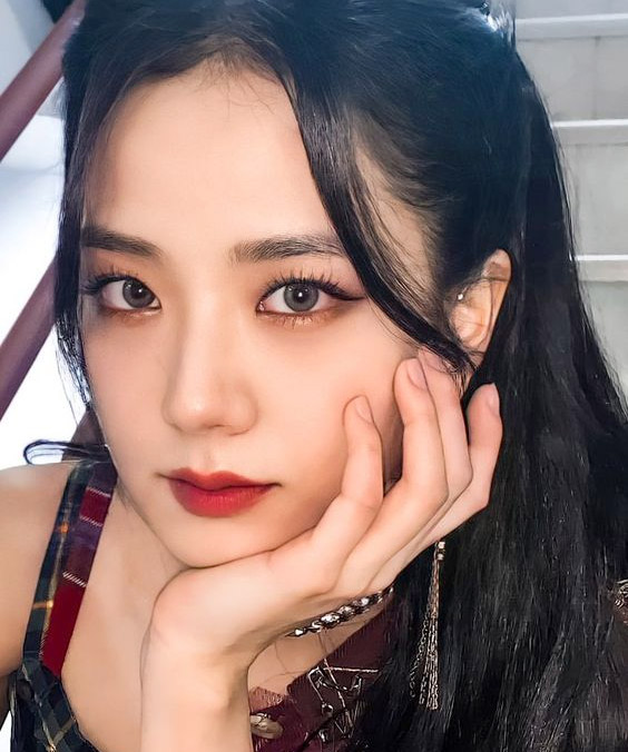 Cách đánh mắt tone nâu cho layout makeup nhẹ nhàng