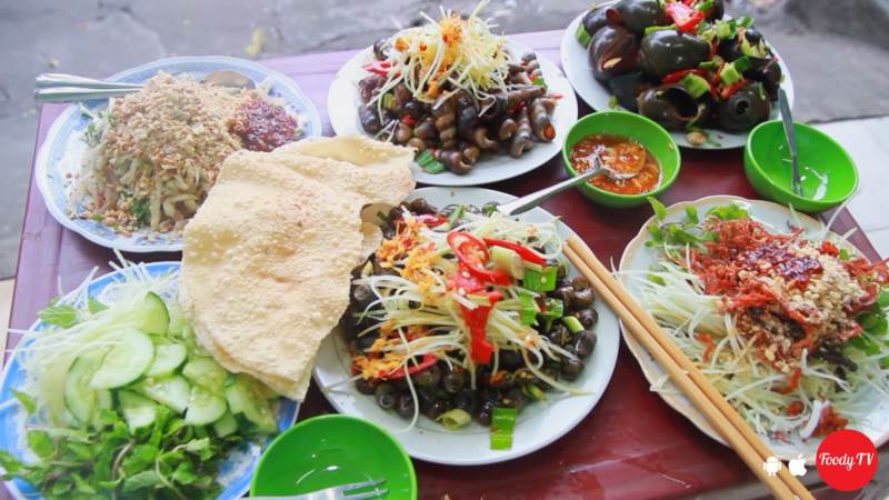 Ốc hút bà Hạnh nhìn là thèm, ăn là mê.