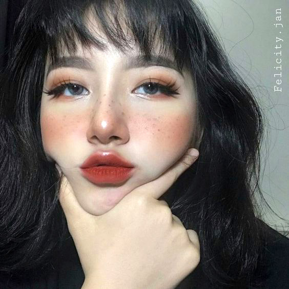 kep-mi-va-chuot-mascara Kẹp mi và chuốt mascara