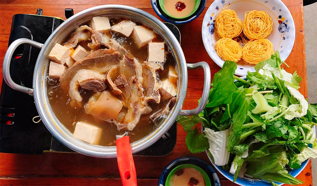 Lẩu bò Ba Toa, món ngon thú vị, hấp dẫn