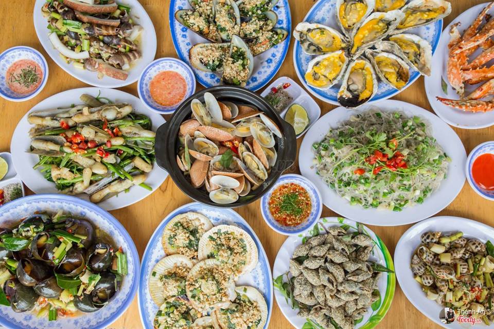 Món ăn chỉ được chế biến sau khi khách gọi, nên món ăn luôn nóng hổi thơm ngon.