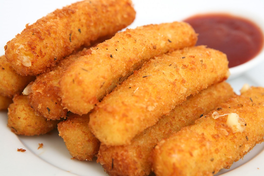 Phô mai que mềm mềm, giòn giòn