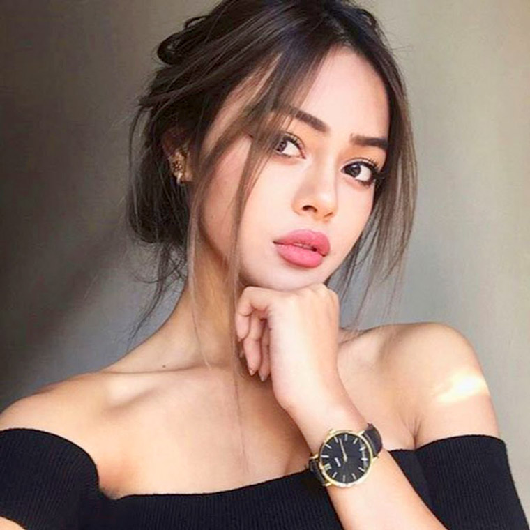 Son hồng đất cho da ngăm - #128 của Chanel