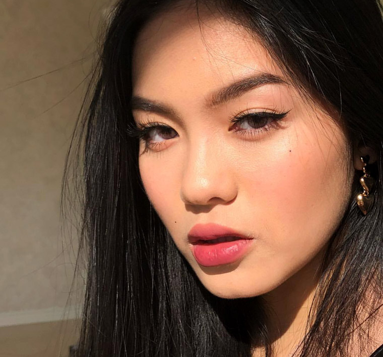 Son hồng đất cho da ngăm - Cypress Chill của Colour Pop