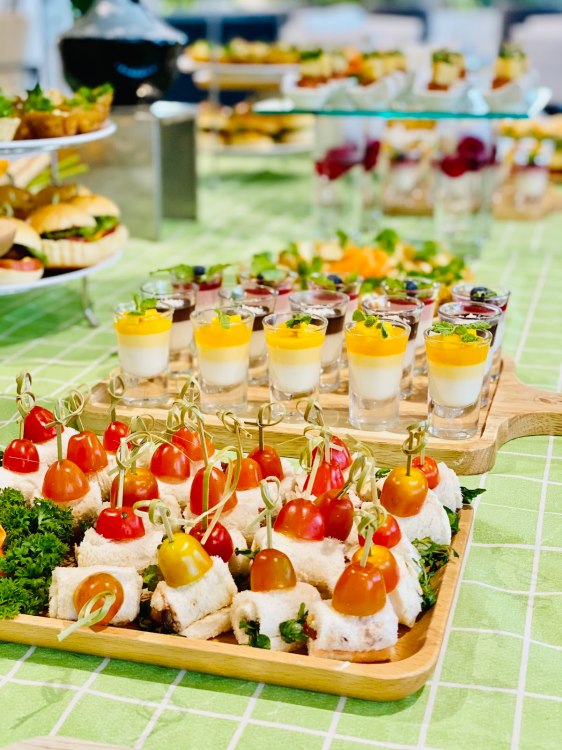 Tiệc ngọt sinh nhật bé tại nhà