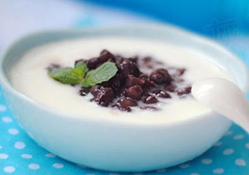 top-cach-lam-sua-chua-ngon-10 Sữa chua đậu đỏ