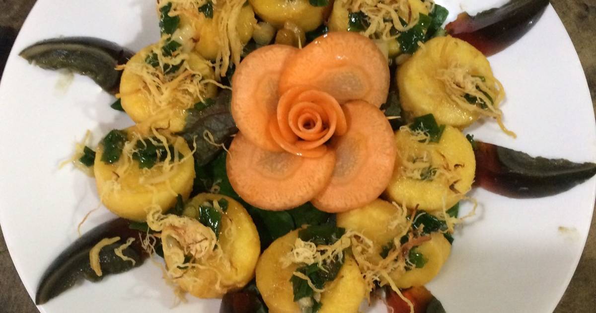 Đậu hũ non rán ăn cùng trứng bắc thảo và chà bông, món ngon độc lạ