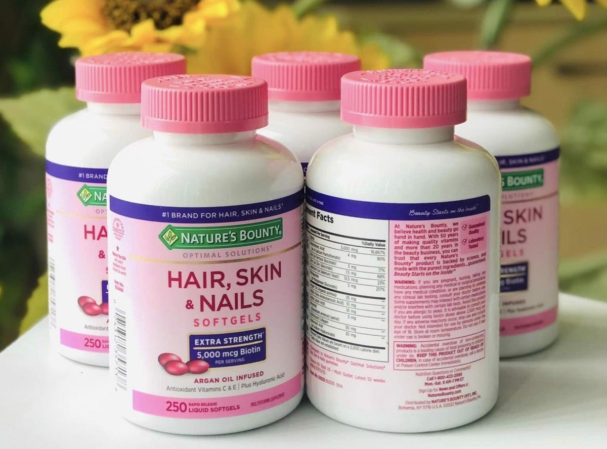 vien-uong-cham-soc-toc-tay-natures-bounty-hair-skin-nail Vien uong ngan ngua rung toc Nature’s Bounty Hair Skin Nail